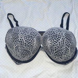 Bombshell bra from Victoria secret